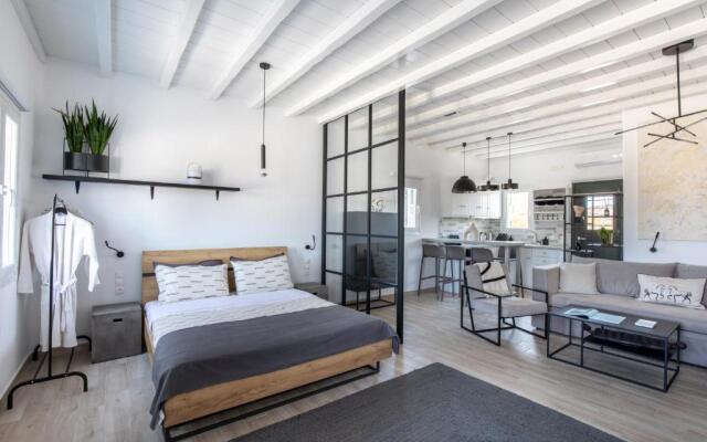 SilvAir I by Silvernoses, Mykonos