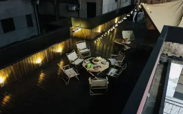 Door Woodworks Homestay