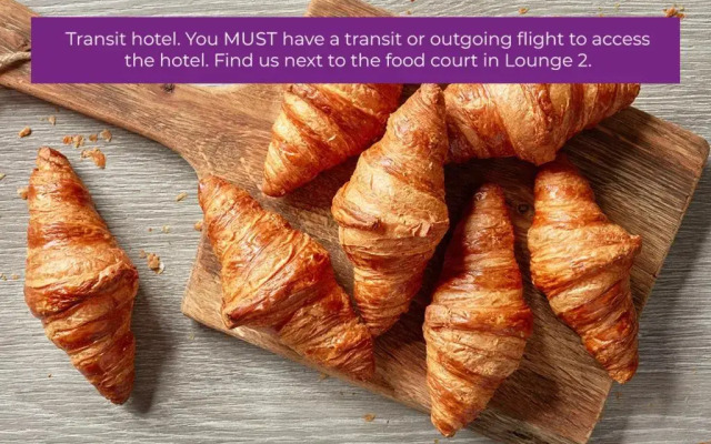 YOTELAIR Amsterdam Schiphol - Transit Hotel