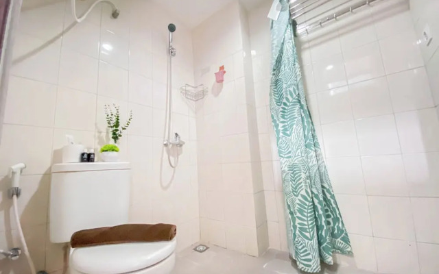 Good and Cozy Stay 2BR Apartment at Mekarwangi Square Cibaduyut