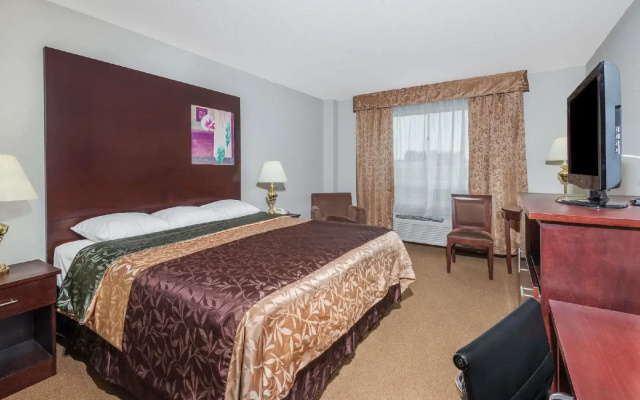 Super 8 by Wyndham Innisfail