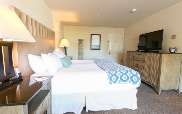 Cambria Landing Inn & Suites