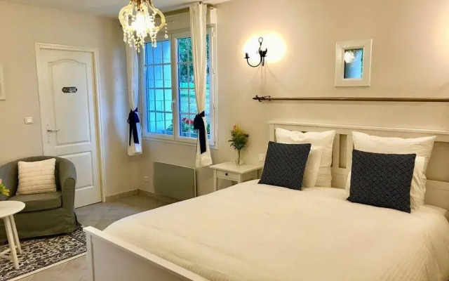 Sans Souci Bed and Breakfast with Restaurant