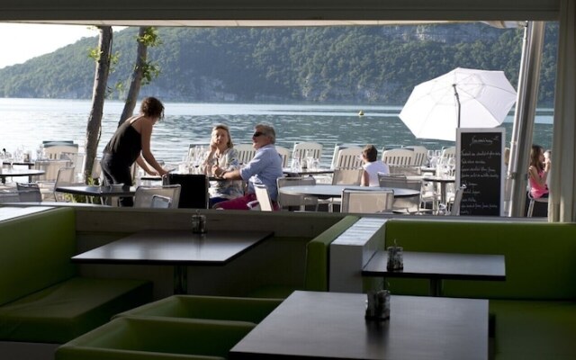 Baie DES Voiles - #203 Duplex Pieds Dans L'eau