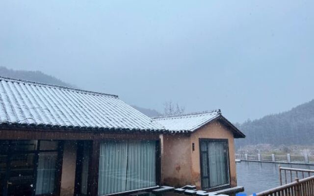 Loushixiehou Guesthouse