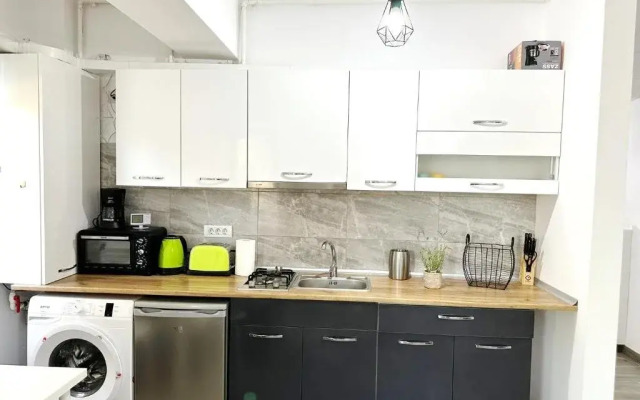Seven Eleven Luxury Apartment