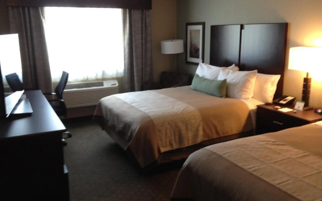 GrandStay Hotel & Suites