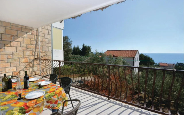 Apartment Ivan Dolac with Sea View X