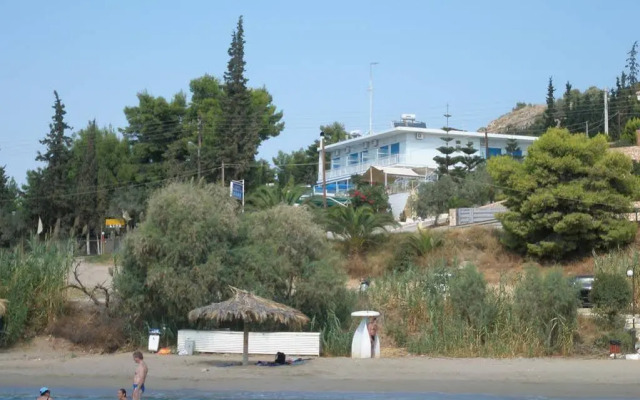 Tolon Beach Hotel
