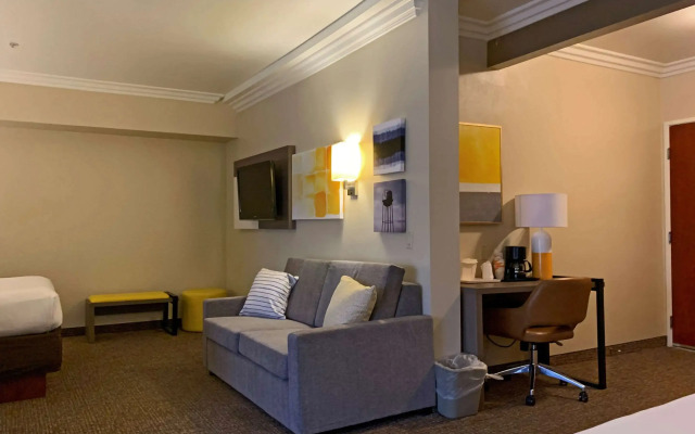 Comfort Suites Oceanside Camp Pendleton Area