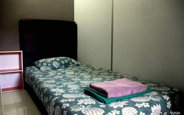 Zackry Guest House