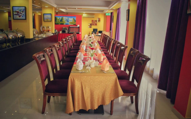 Royal Garden Hotel