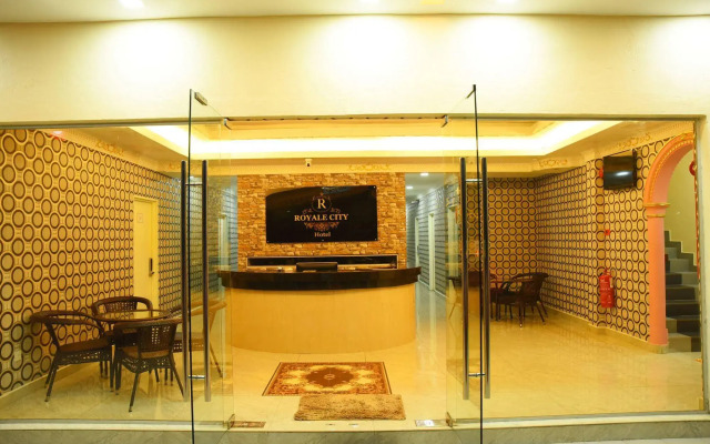 Royale City Hotel