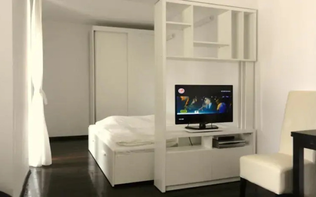 Redlotus Accommodation - Old City Studio