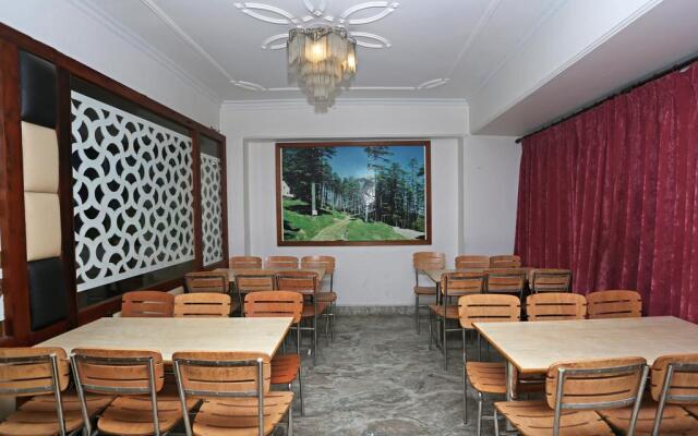 OYO 899 Dwaper Hotel