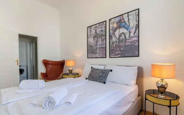 Charming Apartments Near City Centre