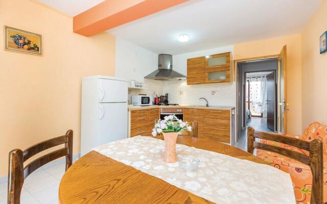 Amazing Home in Kampor With Wifi and 2 Bedrooms