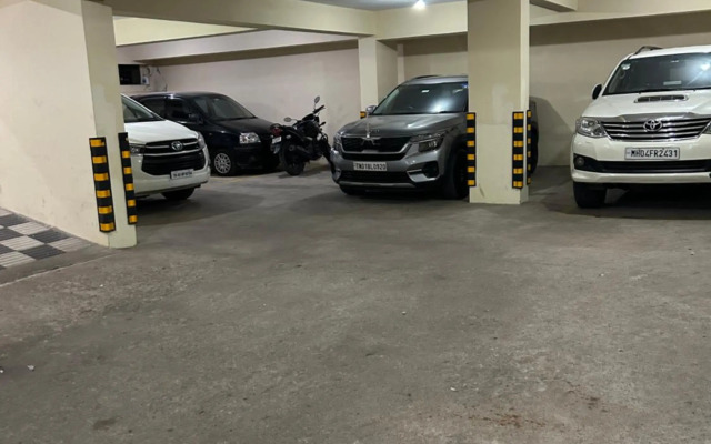 Home to explore Food, History & Shopping