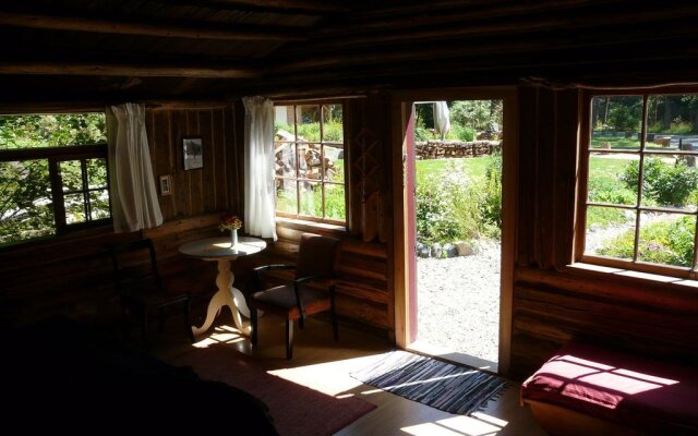 At Kw'o kw'e hala Eco Retreat B&B