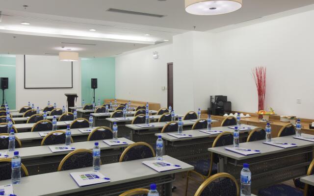 Holiday Inn Express Shanghai Wujiaochang