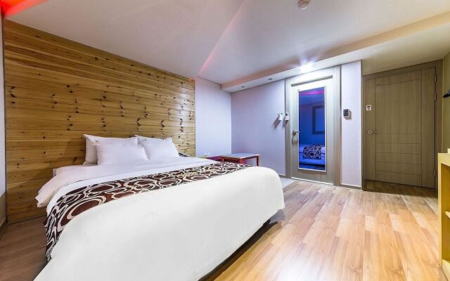 Hotel Queen Suwon