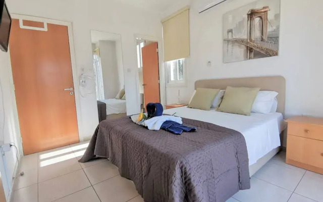 Aurora Villa Protaras - Private Pool Wifi