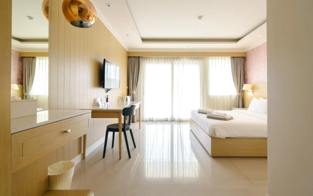 The Sea - Cret Hua Hin