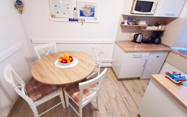 Old Town Apartment Theo