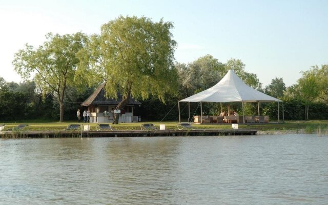 Hoteldorf Seepark Weiden - Apartments