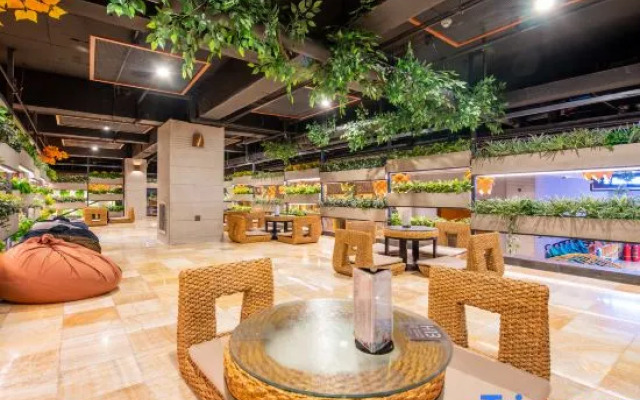 Jichun Hotspring Resort & Spa