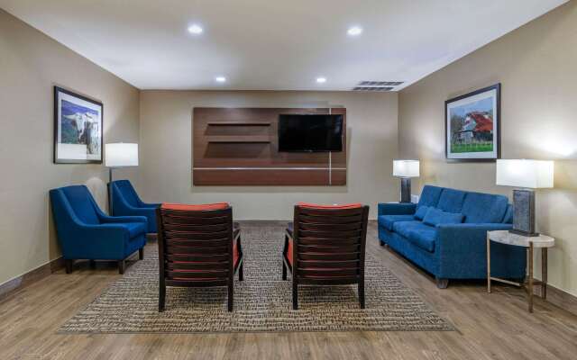 Comfort Suites