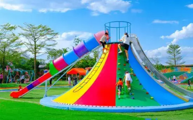 Xinxing Zenyu Town North and South Ju Siheyuan