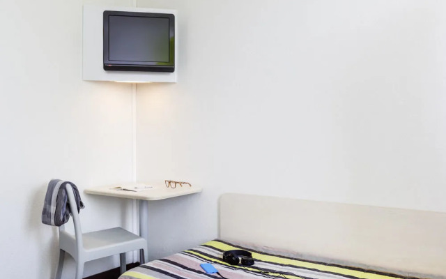 hotelF1 Niort St Maixent