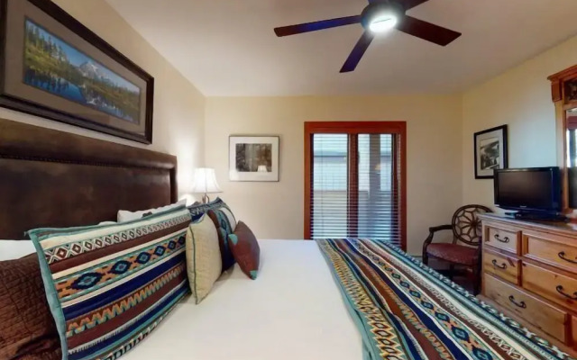 Exclusive Ski in, Ski out 2 Bedroom Vacation Rental with Hot Tubs and Heated Outdoor Pool in Lionshead Village