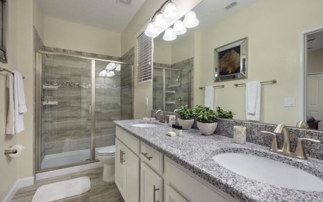 Luxury 5 bedroom home with private pool