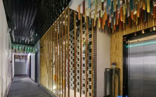 Yuanju Nashan Hotel (Zhengzhou Zhongyuan Wanda Tanshili Branch)