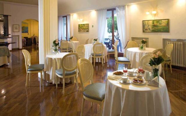 Seebay Hotel