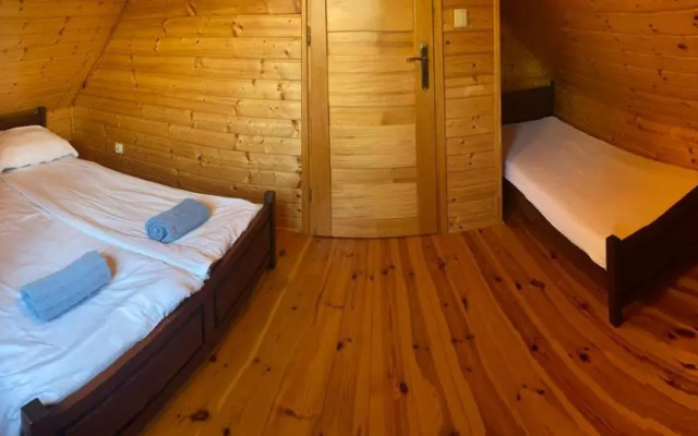 Domek wakacyjny nad jeziorem
