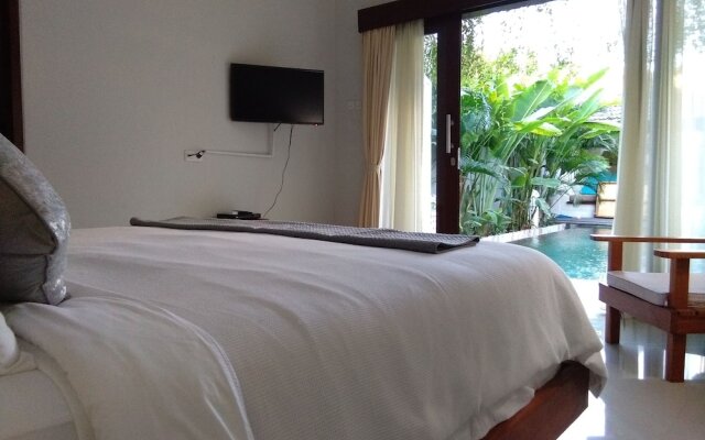 5 Bedrooms Legian and Seminyak Private Pool Villa
