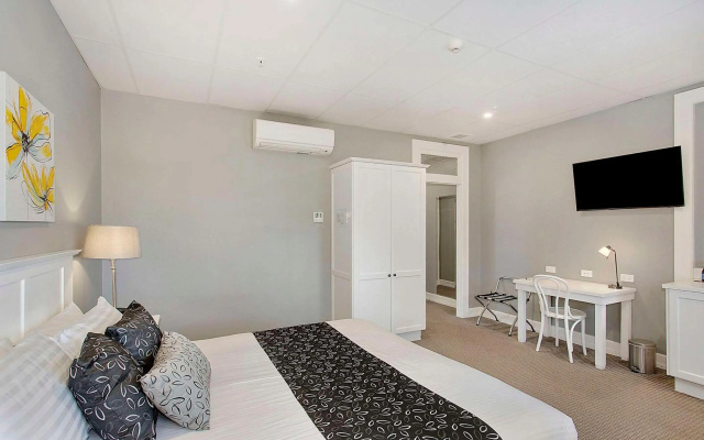 CH Boutique Hotel, an Ascend Collection Hotel – Guest Rooms – Tamworth