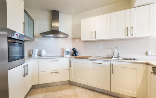 Pelicar 0-5 SEA VIEW 2B