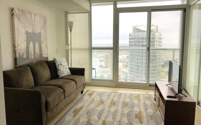 Cityplace 1B Lux Condo Lakeside Skydome Mtcc