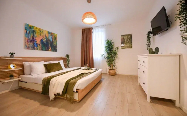 The Comfy Spot. 1 BR with Parking Included