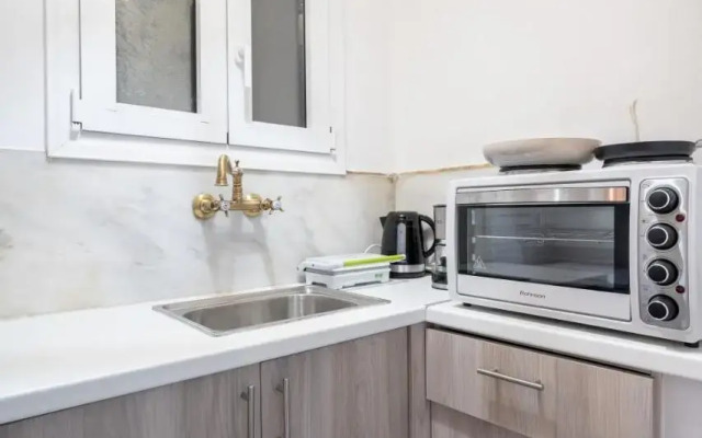 Panormou metro station 1 bedroom 2 persons flat