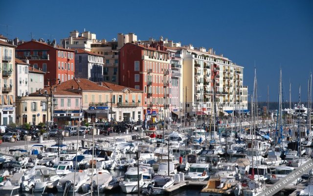 Nice Booking - Domes - Piscine Terrasse