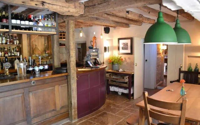 The Old House Inn