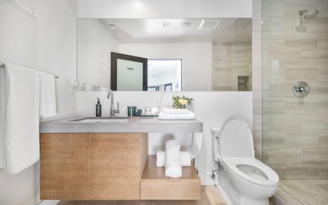 Summitridge - An Elegant Estate With Unobstructed City and Ocean Views