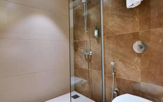 Click Hotel Pithampur