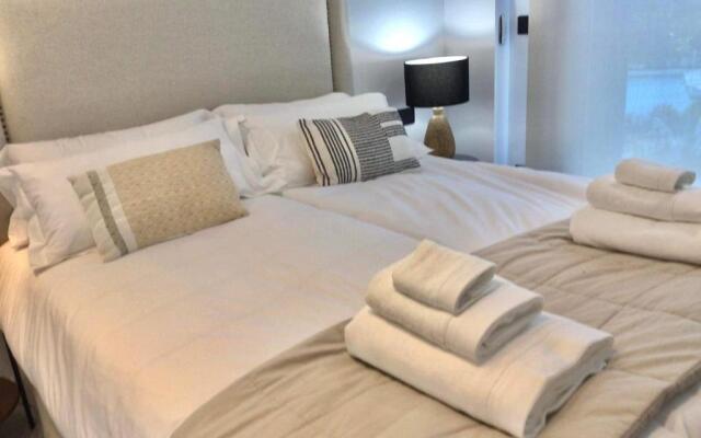 The View Luxury Vacation Apartment 5