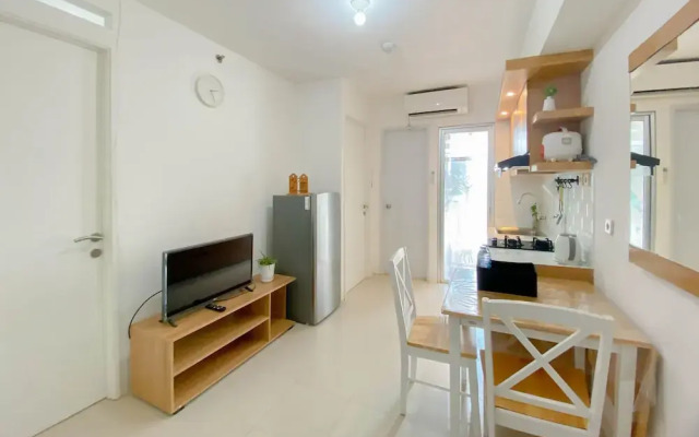 Best Modern 2Br At Bassura City Apartment